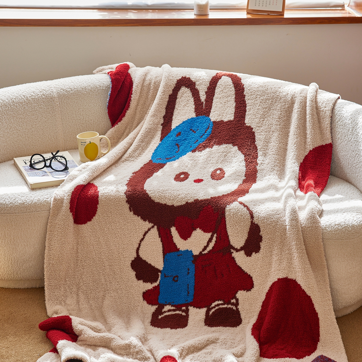 91家纺网 家纺一手货源 找家纺 安莱生活 2025新款设计师款半边绒多功能盖毯 kk兔