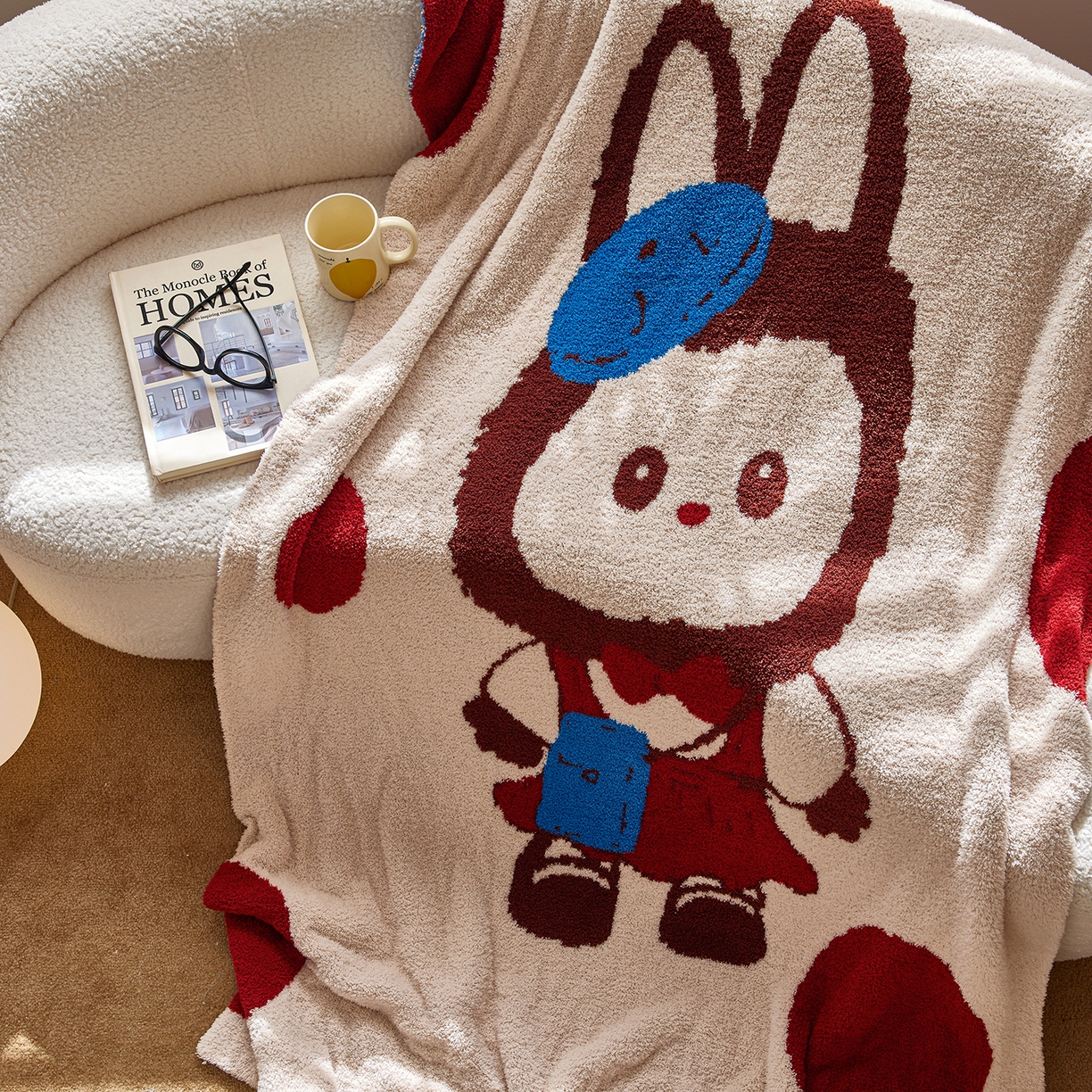 91家纺网 家纺一手货源 找家纺 安莱生活 2025新款设计师款半边绒多功能盖毯 kk兔