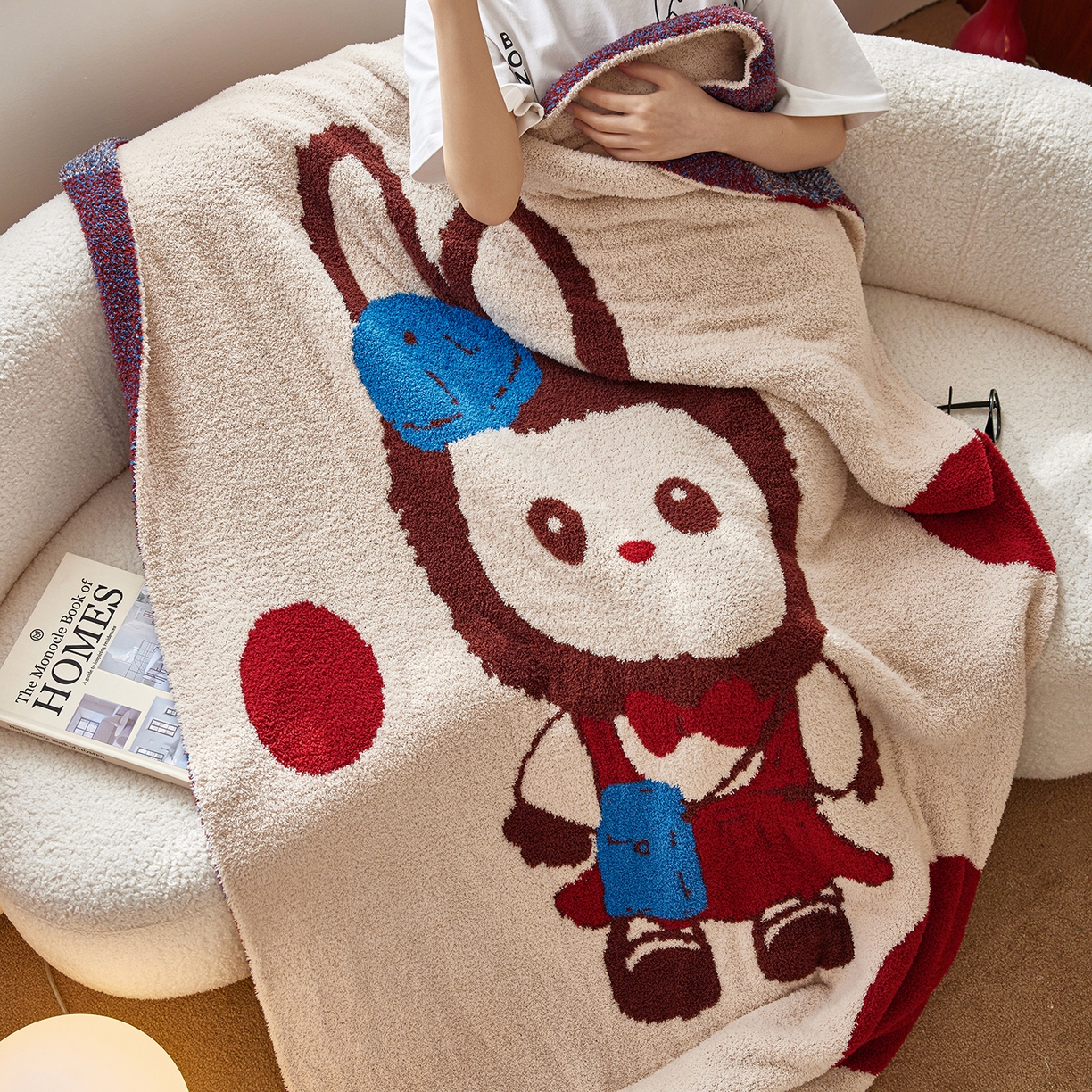 91家纺网 家纺一手货源 找家纺 安莱生活 2025新款设计师款半边绒多功能盖毯 kk兔