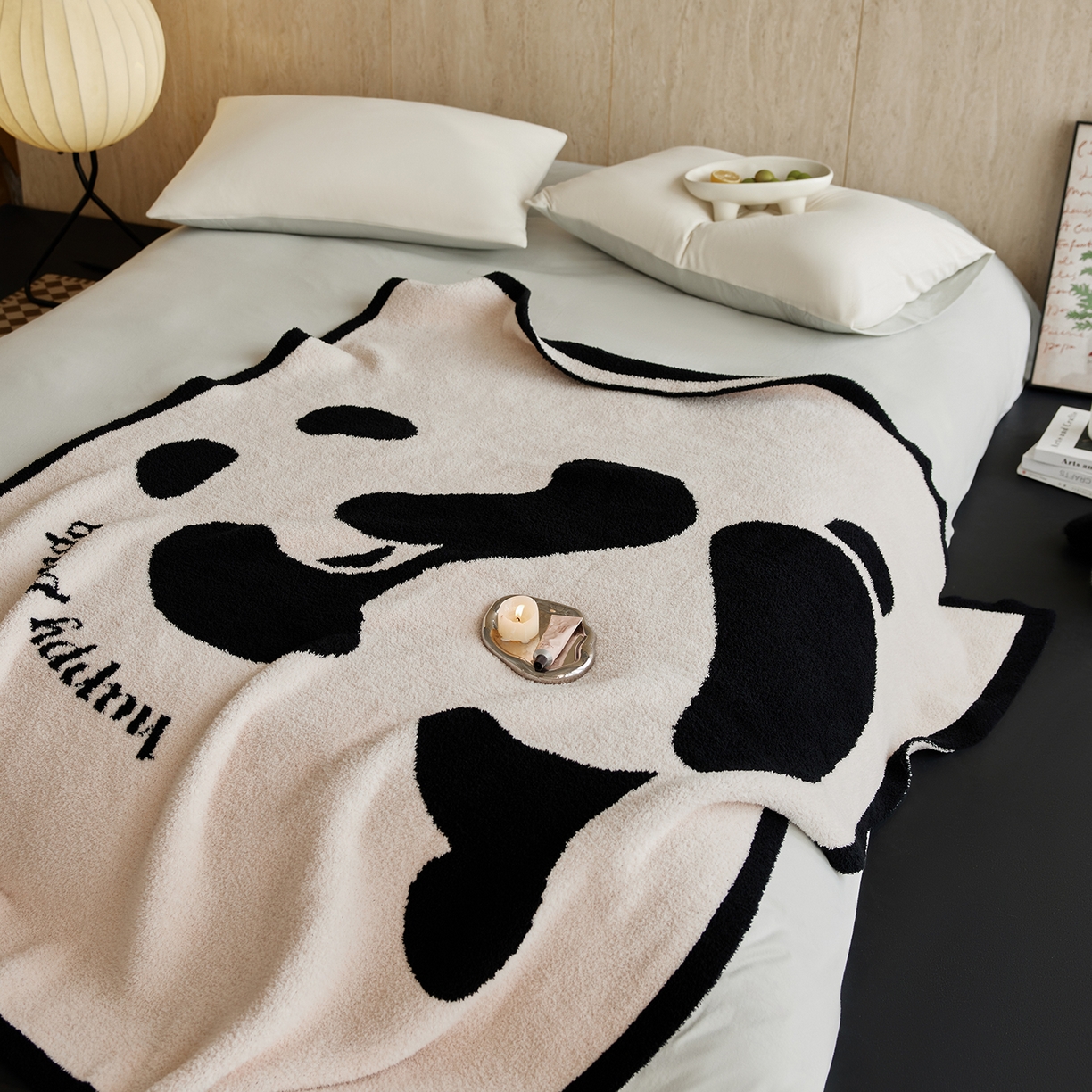 91家纺网 家纺一手货源 找家纺 安莱生活 2025新款设计师款半边绒多功能盖毯 panda