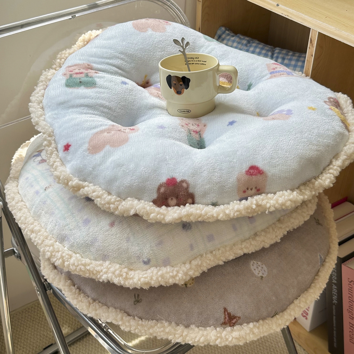 91家纺网 家纺一手货源 找家纺 （总）番茄+2025秋冬新款牛奶绒卡通蒲团坐垫