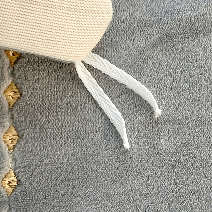 91家纺网 家纺一手货源 找家纺 莱凯家纺 2025新款牛奶绒雕花刺绣四件套-叶屿 叶屿-灰