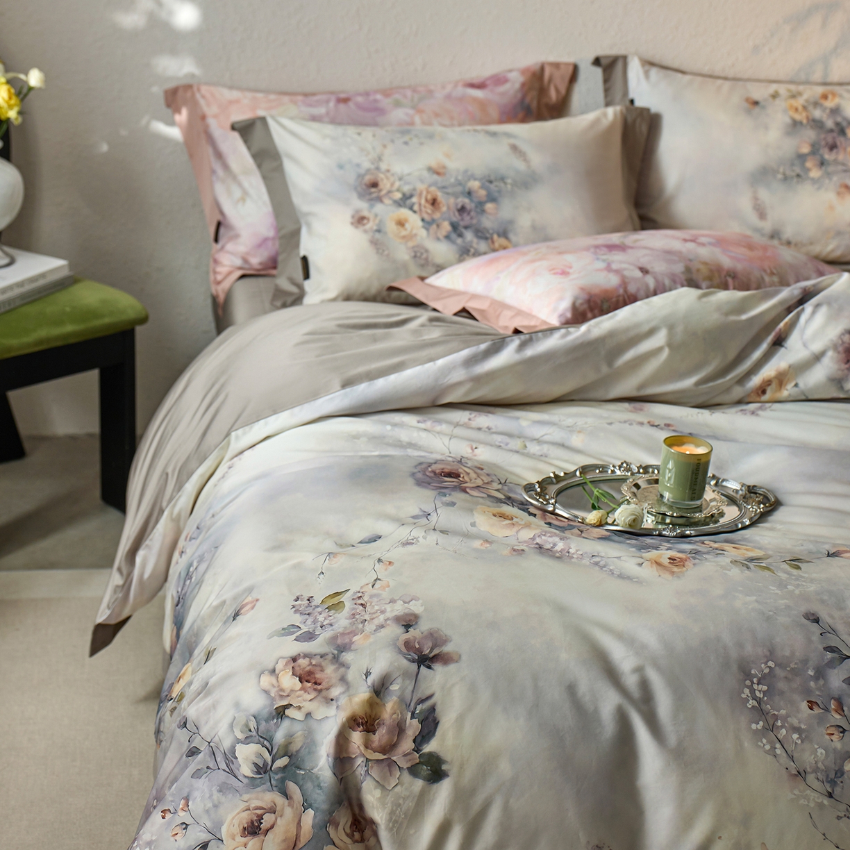 91家纺网 家纺一手货源 找家纺 轩和家居 2025新款轻奢A类70S长绒棉纯棉印花四件套-第三组 花间入梦