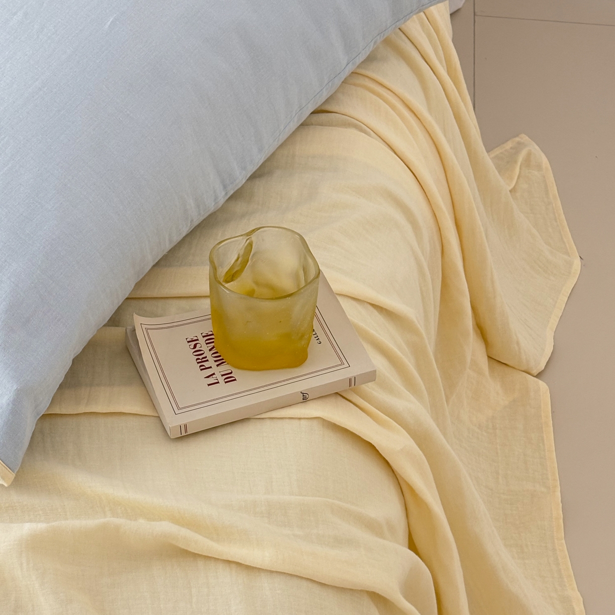 91家纺网 家纺一手货源 找家纺 FORTWO家纺原创设计（FOR TWO家纺） 2025新款40支双层纱撞色包边蝴蝶结款单被套-海盐 海盐-水蓝