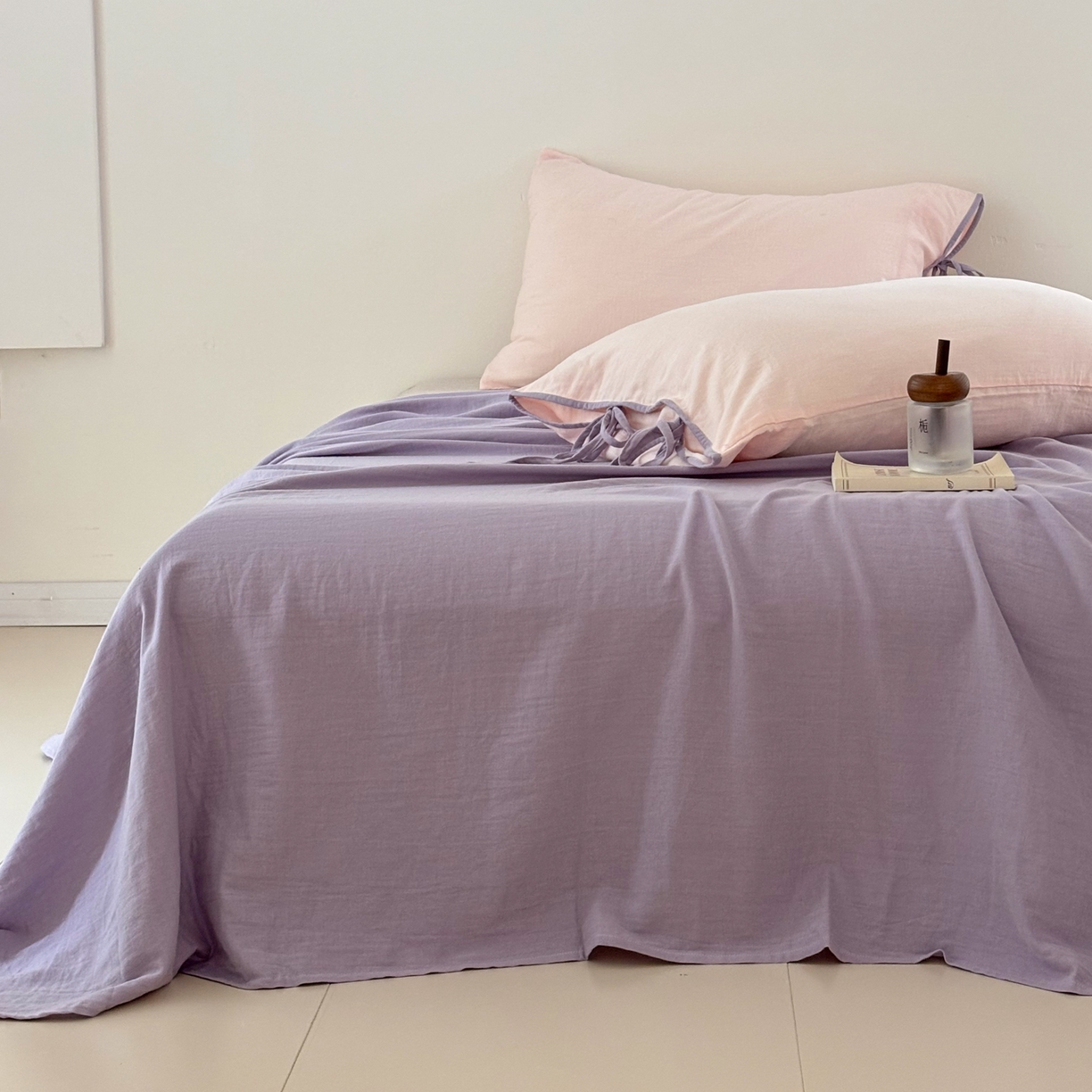 91家纺网 家纺一手货源 找家纺 FORTWO家纺原创设计（FOR TWO家纺） 2025新款40支双层纱撞色包边蝴蝶结款单被套-海盐 海盐-竹桃粉