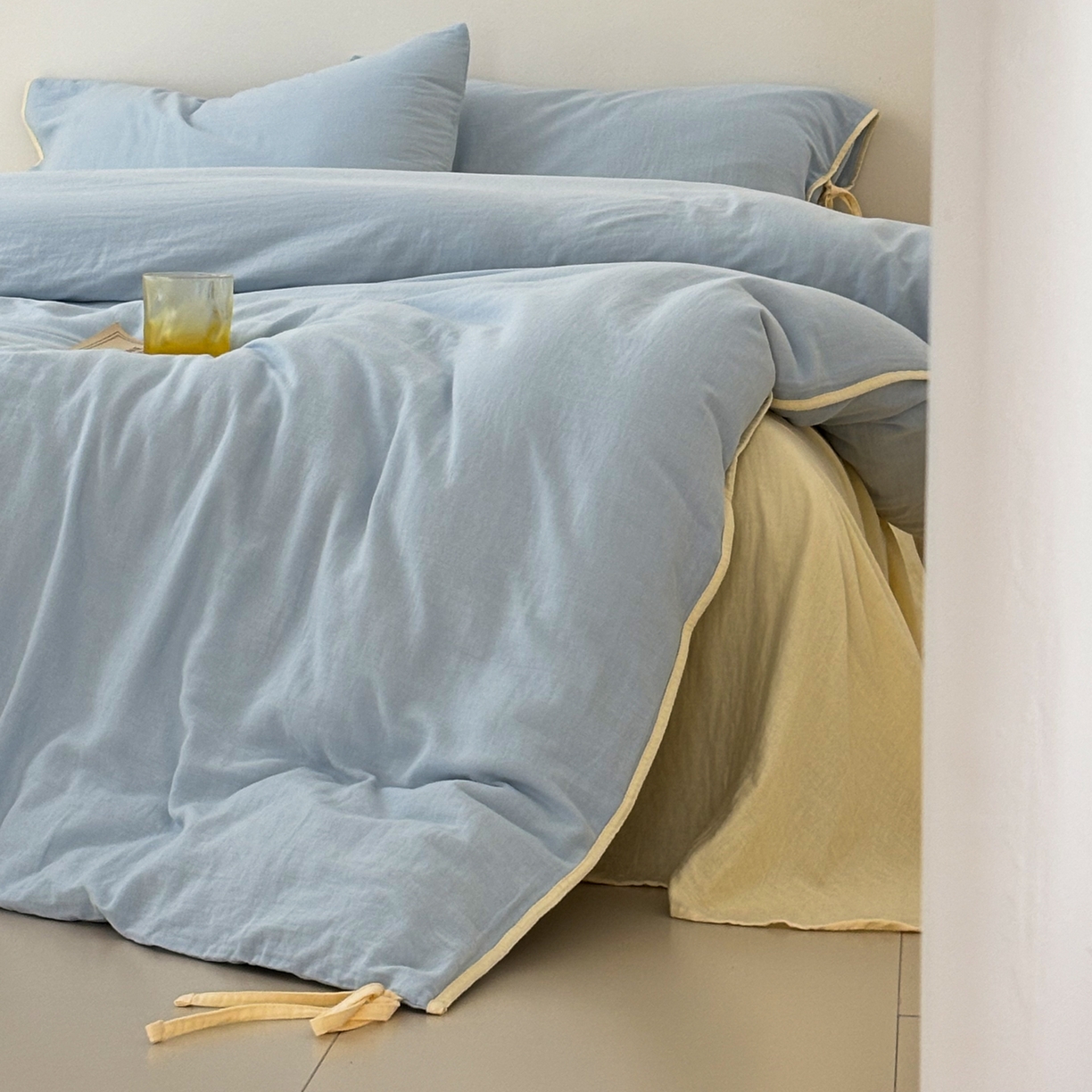 91家纺网 家纺一手货源 找家纺 （总）FORTWO家纺原创设计（FOR TWO家纺） 2025新款40支双层纱撞色包边蝴蝶结款单被套-海盐