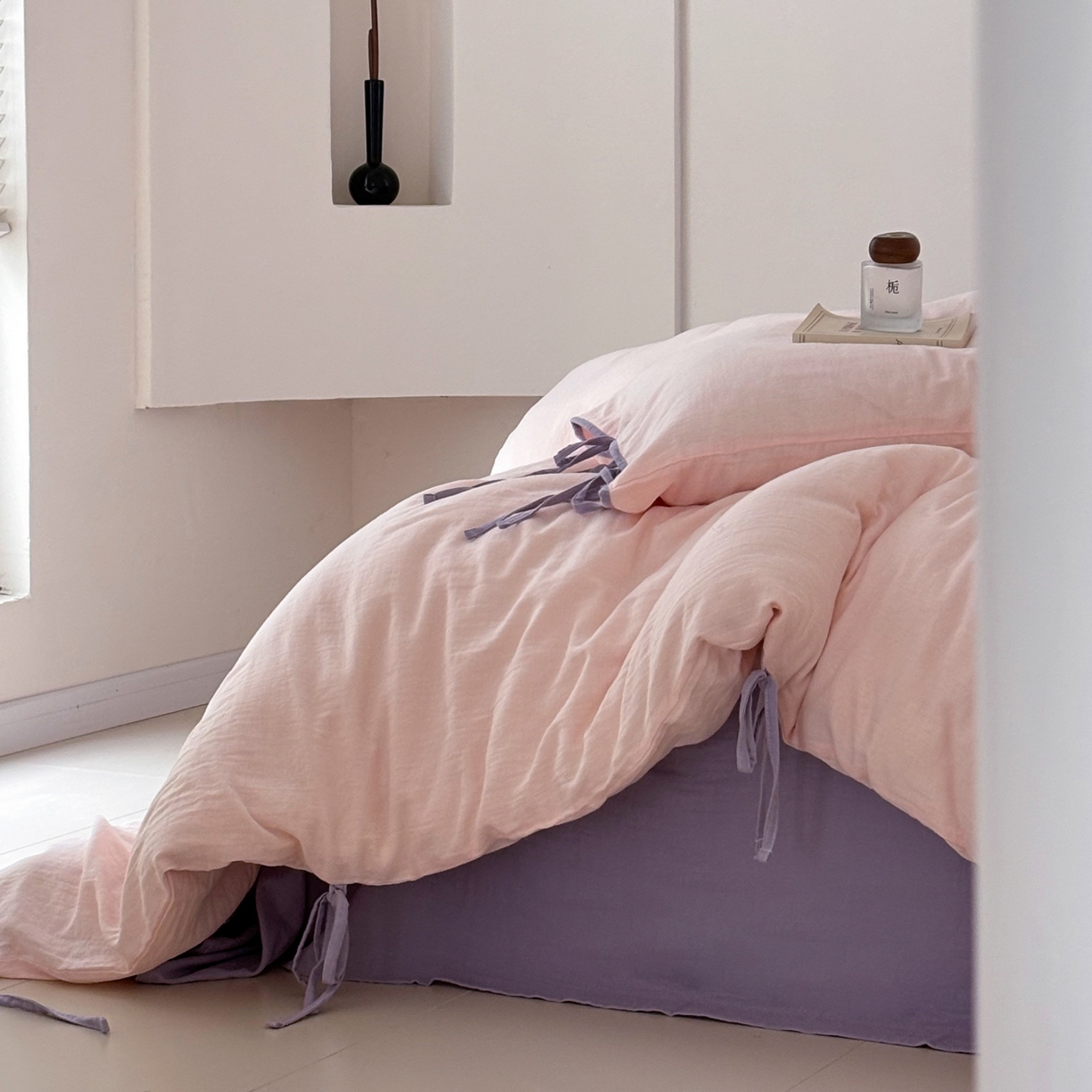 91家纺网 家纺一手货源 找家纺 FORTWO家纺原创设计（FOR TWO家纺） 2025新款40支双层纱撞色包边蝴蝶结款单被套-海盐 海盐-竹桃粉