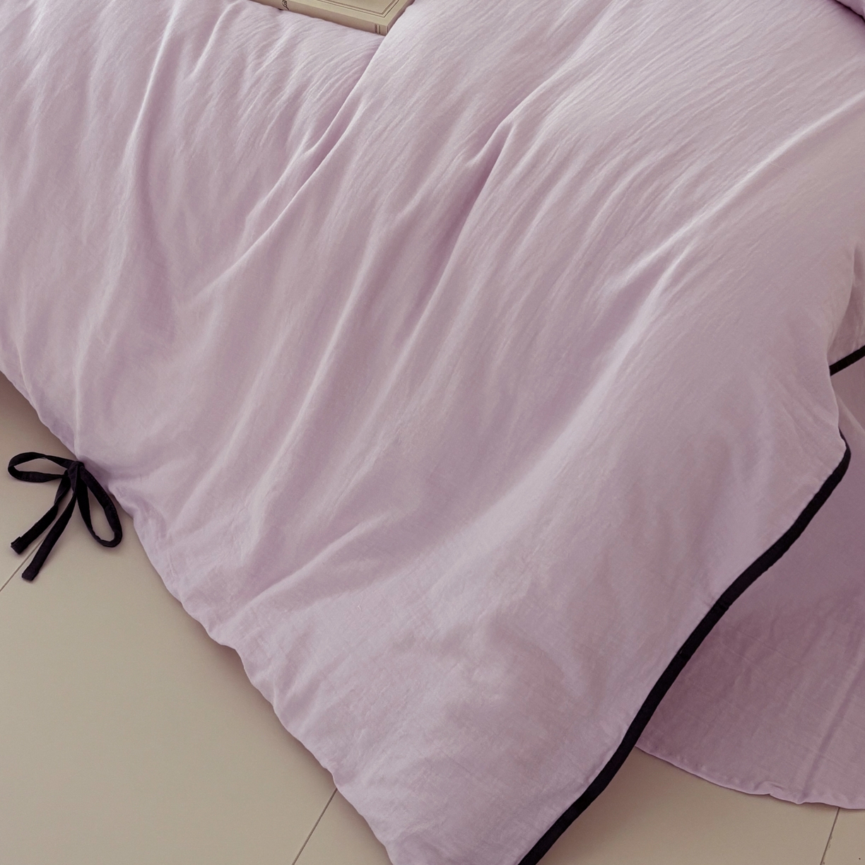 91家纺网 家纺一手货源 找家纺 FORTWO家纺原创设计（FOR TWO家纺） 2025新款40支双层纱撞色包边蝴蝶结款单被套-海盐 海盐-樱落紫
