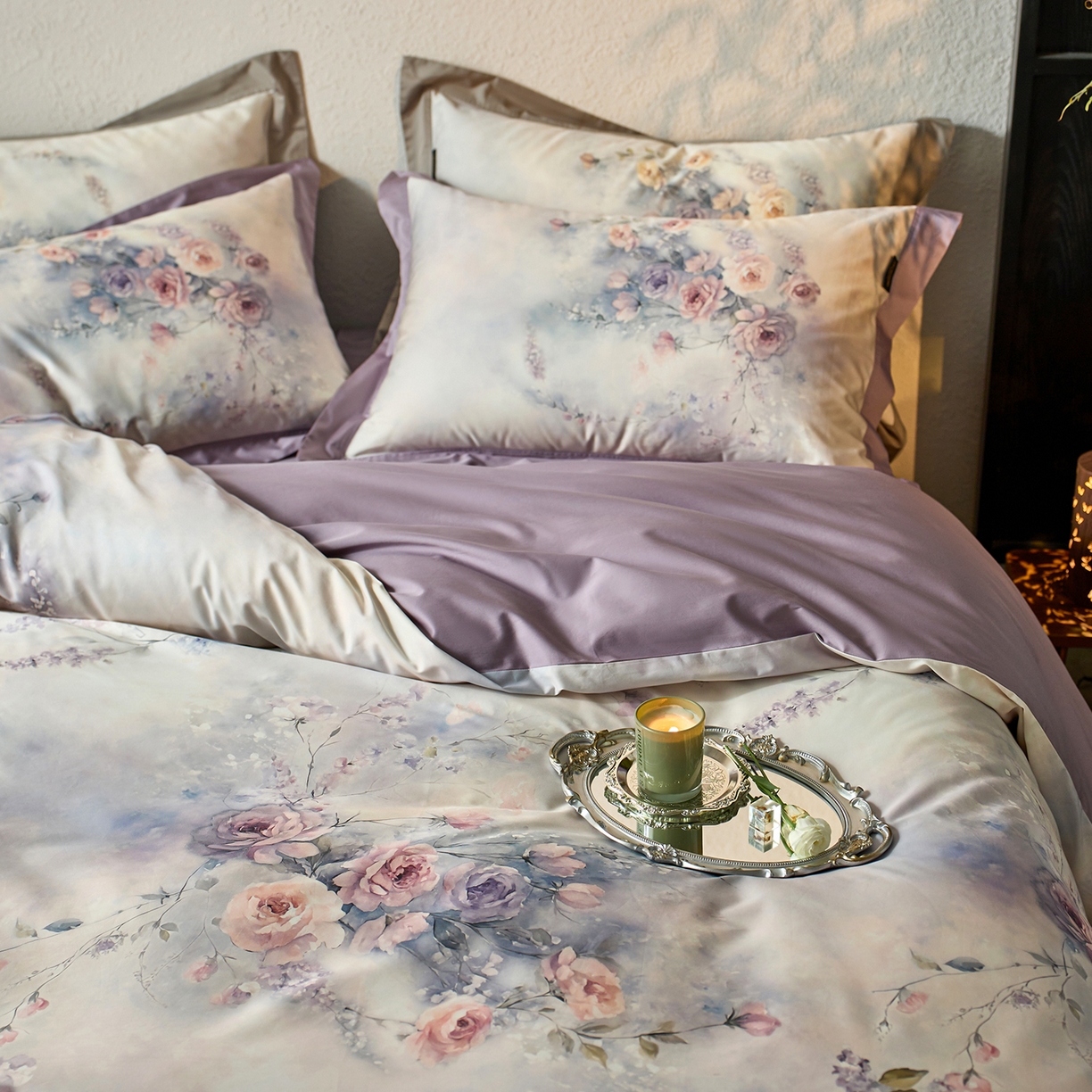 91家纺网 家纺一手货源 找家纺 轩和家居 2025新款轻奢A类70S长绒棉纯棉印花四件套-第三组 漫步花庭