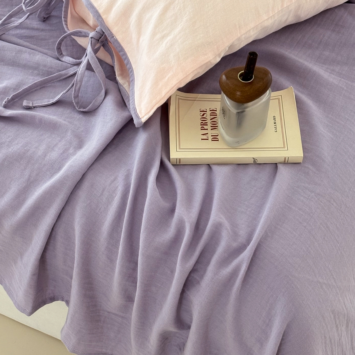 91家纺网 家纺一手货源 找家纺 FORTWO家纺原创设计（FOR TWO家纺） 2025新款40支双层纱撞色包边蝴蝶结款单被套-海盐 海盐-竹桃粉