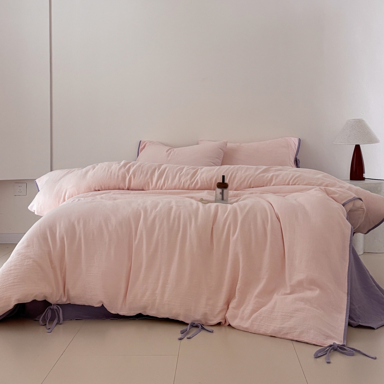 91家纺网 家纺一手货源 找家纺 FORTWO家纺原创设计（FOR TWO家纺） 2025新款40支双层纱撞色包边蝴蝶结款单被套-海盐 海盐-竹桃粉