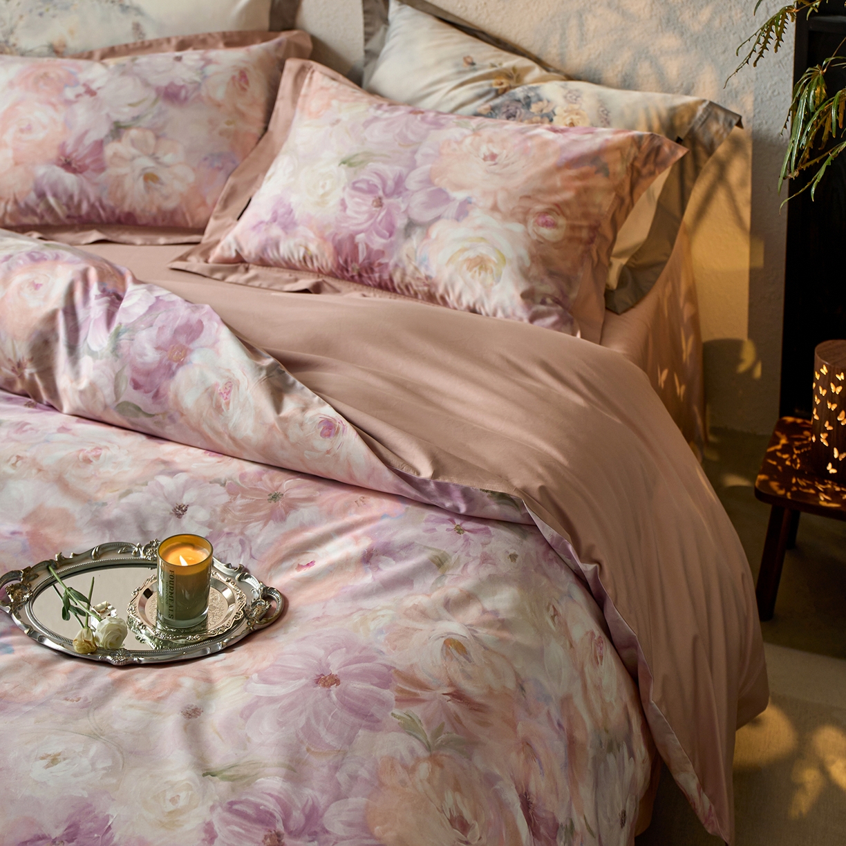 91家纺网 家纺一手货源 找家纺 轩和家居 2025新款轻奢A类70S长绒棉纯棉印花四件套-第三组 伊犁花甸