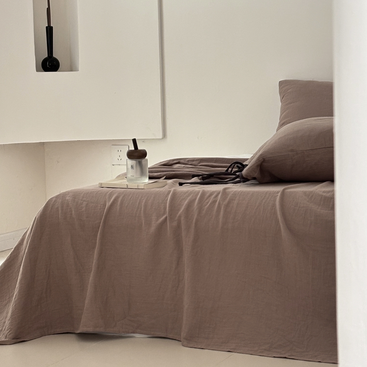 91家纺网 家纺一手货源 找家纺 FORTWO家纺原创设计（FOR TWO家纺） 2025新款40支双层纱撞色包边蝴蝶结款单被套-海盐 海盐-黑巧