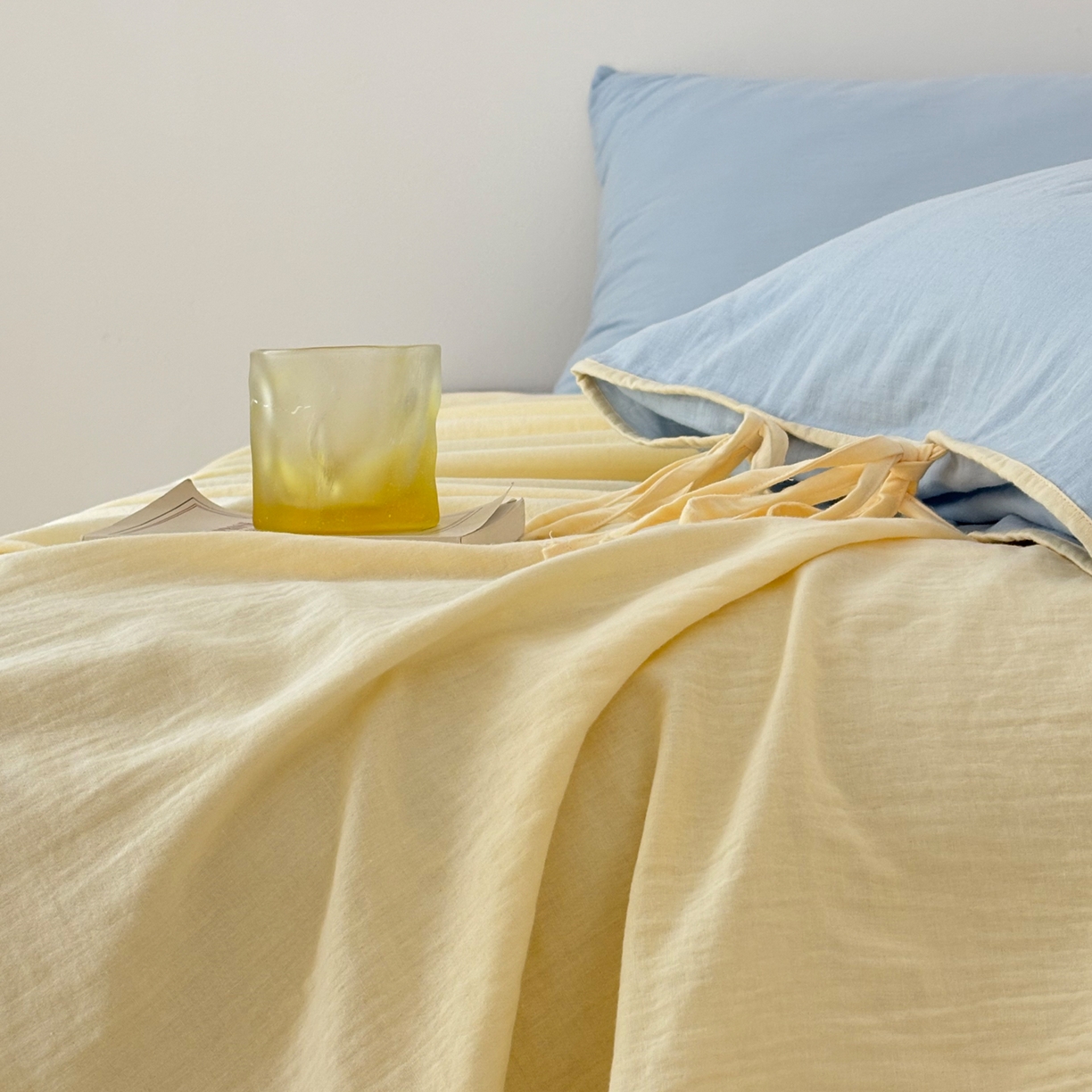 91家纺网 家纺一手货源 找家纺 （总）FORTWO家纺原创设计（FOR TWO家纺） 2025新款40支双层纱撞色包边蝴蝶结款单床单-海盐