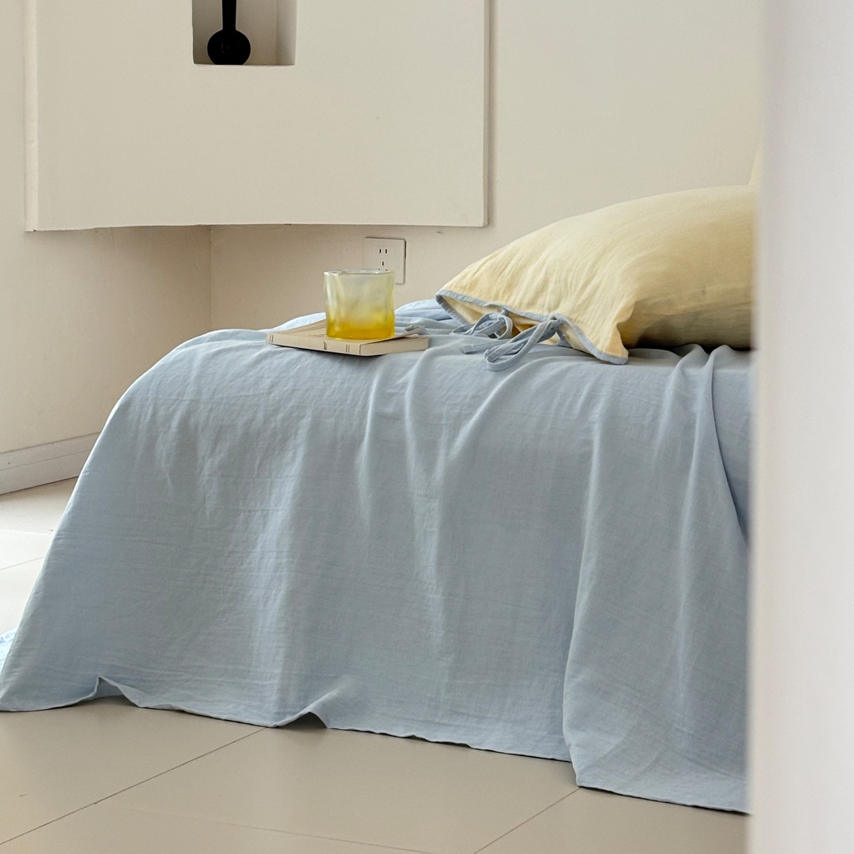 91家纺网 家纺一手货源 找家纺 FORTWO家纺原创设计（FOR TWO家纺） 2025新款40支双层纱撞色包边蝴蝶结款单床单-海盐 海盐-香草蓝