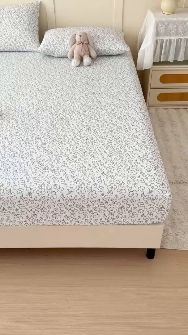 91家纺网 家纺一手货源 找家纺 小萌虎2025新款双层纱皱皱棉床笠 花梦里