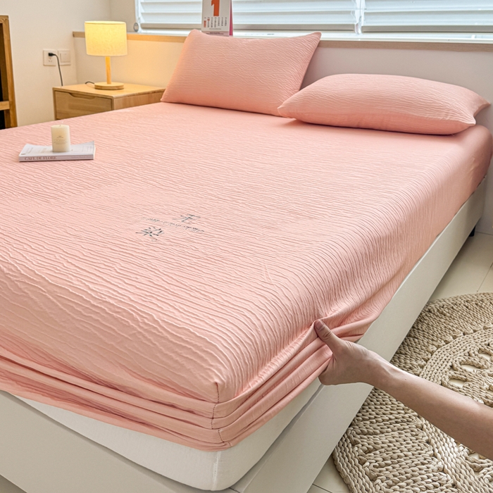 91家纺网 家纺一手货源 找家纺 小萌虎2025新款双层纱皱皱棉床笠 粉玉