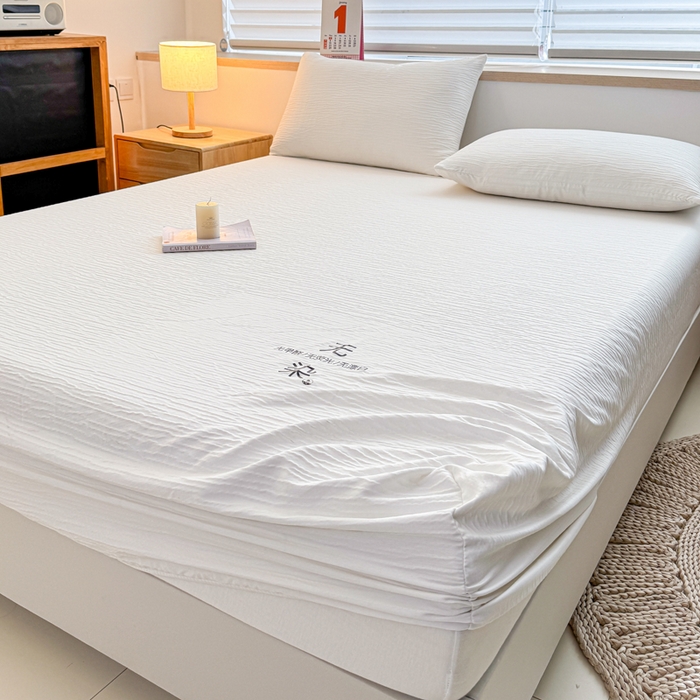 91家纺网 家纺一手货源 找家纺 小萌虎2025新款双层纱皱皱棉床笠 米白