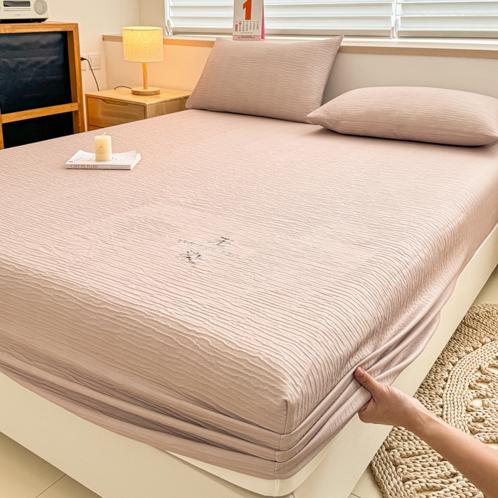 91家纺网 家纺一手货源 找家纺 小萌虎2025新款双层纱皱皱棉床笠 奶咖