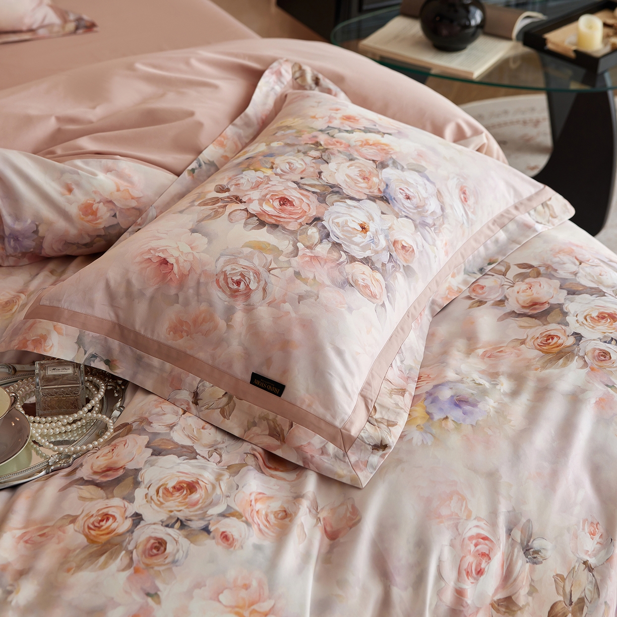 91家纺网 家纺一手货源 找家纺 轩和家居 2025新款轻奢A类70S长绒棉纯棉印花四件套-第二组 朵莹