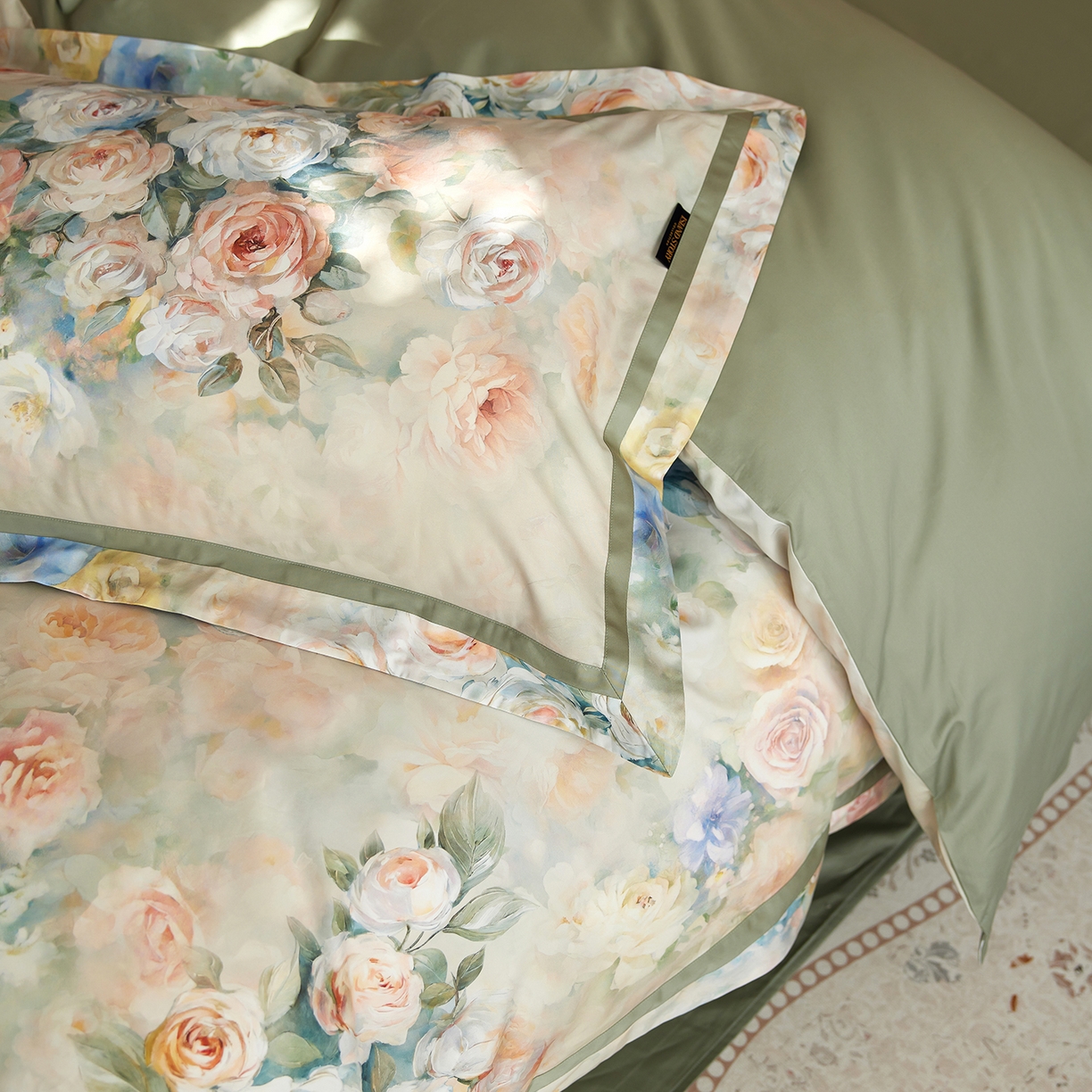 91家纺网 家纺一手货源 找家纺 轩和家居 2025新款轻奢A类70S长绒棉纯棉印花四件套-第二组 风沐