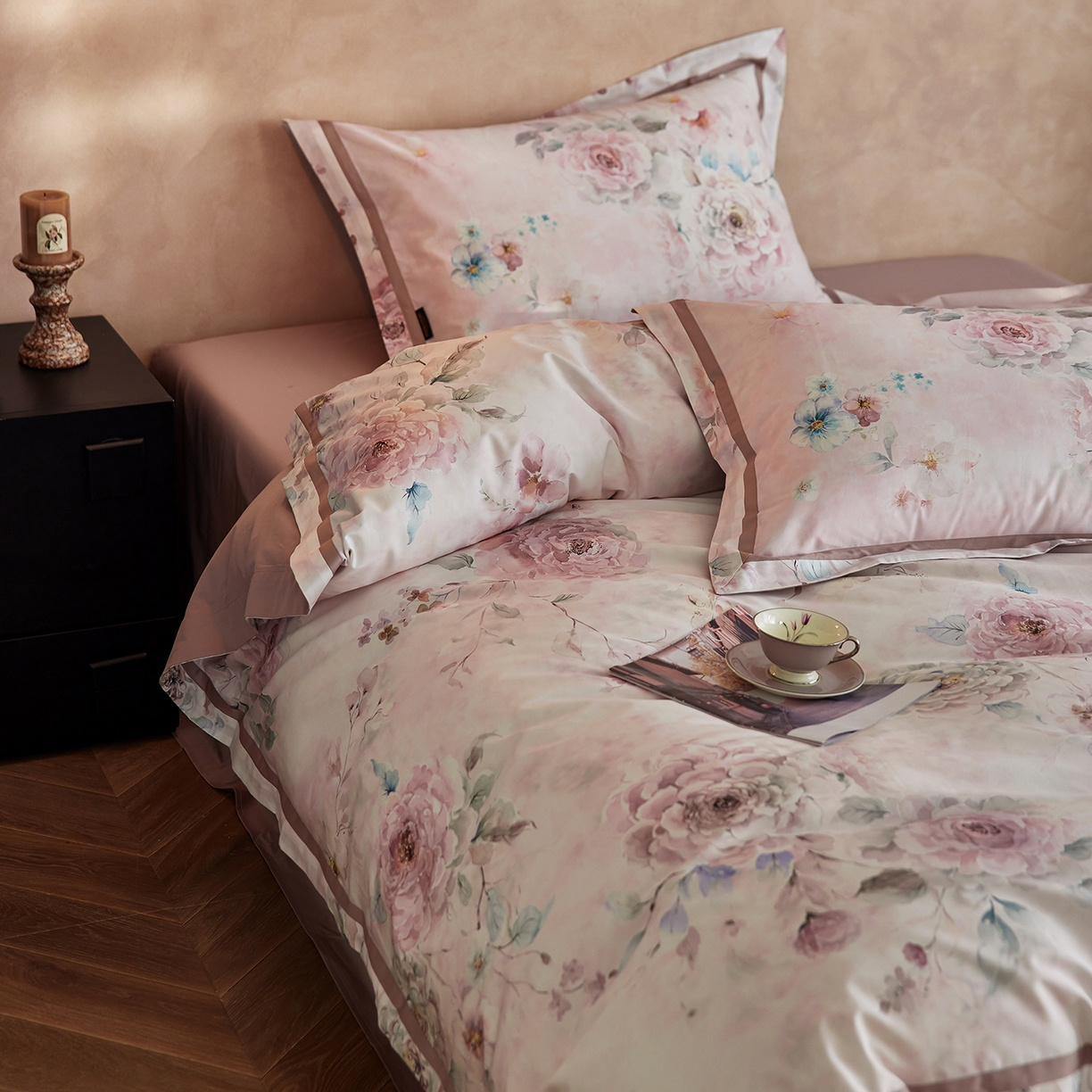 91家纺网 家纺一手货源 找家纺 轩和家居 2025新款轻奢A类70S长绒棉纯棉印花四件套-第二组 花织