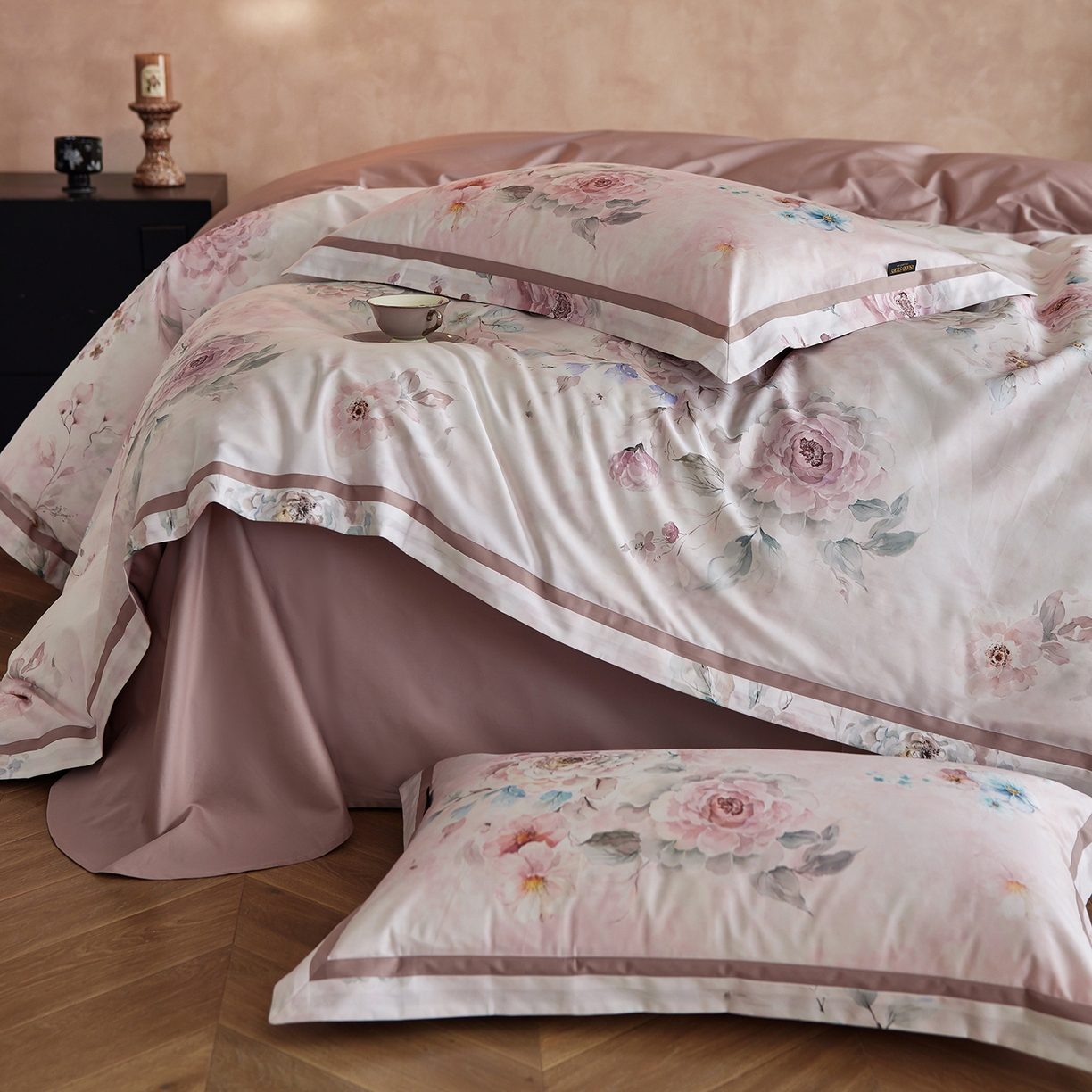 91家纺网 家纺一手货源 找家纺 轩和家居 2025新款轻奢A类70S长绒棉纯棉印花四件套-第二组 花织