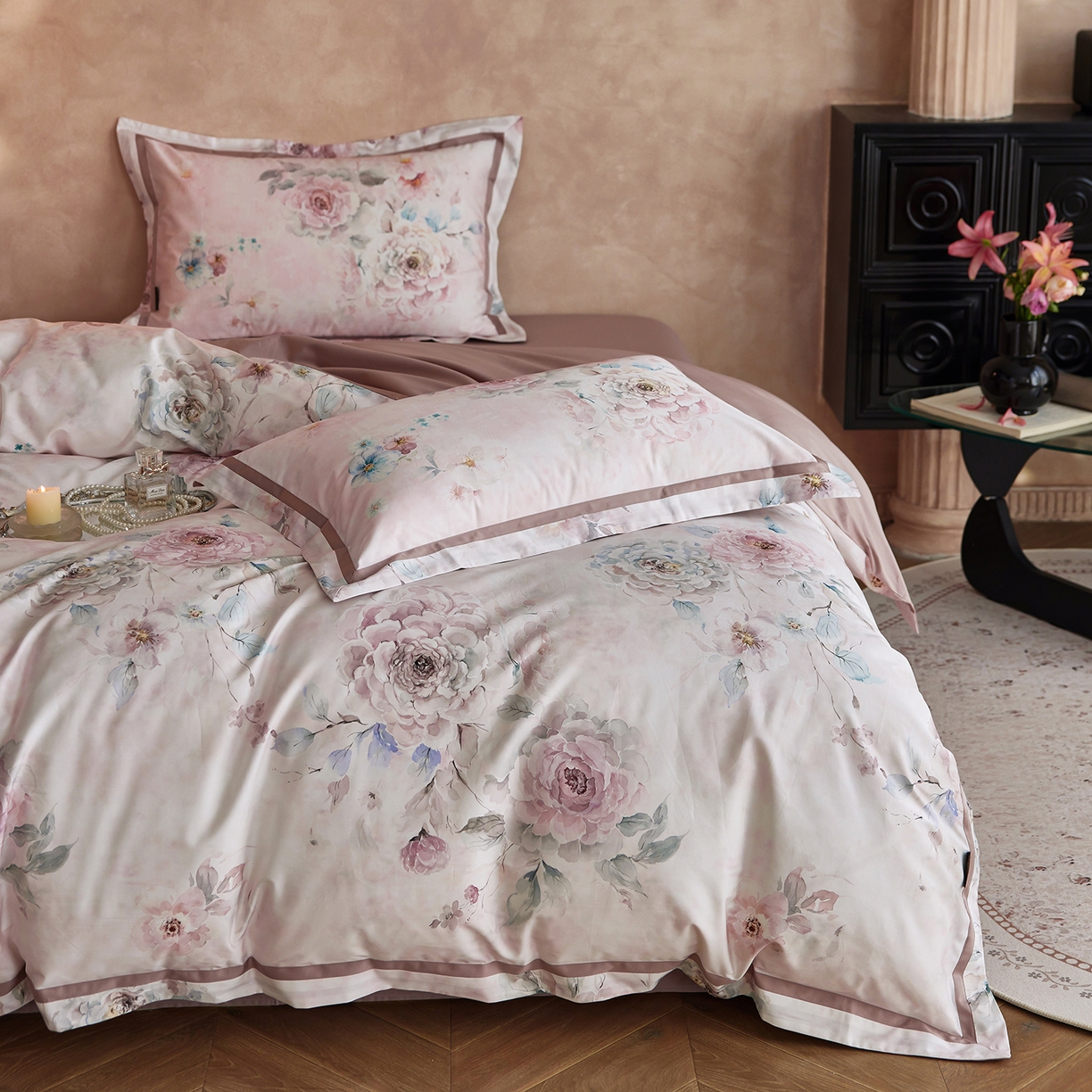 91家纺网 家纺一手货源 找家纺 轩和家居 2025新款轻奢A类70S长绒棉纯棉印花四件套-第二组 花织