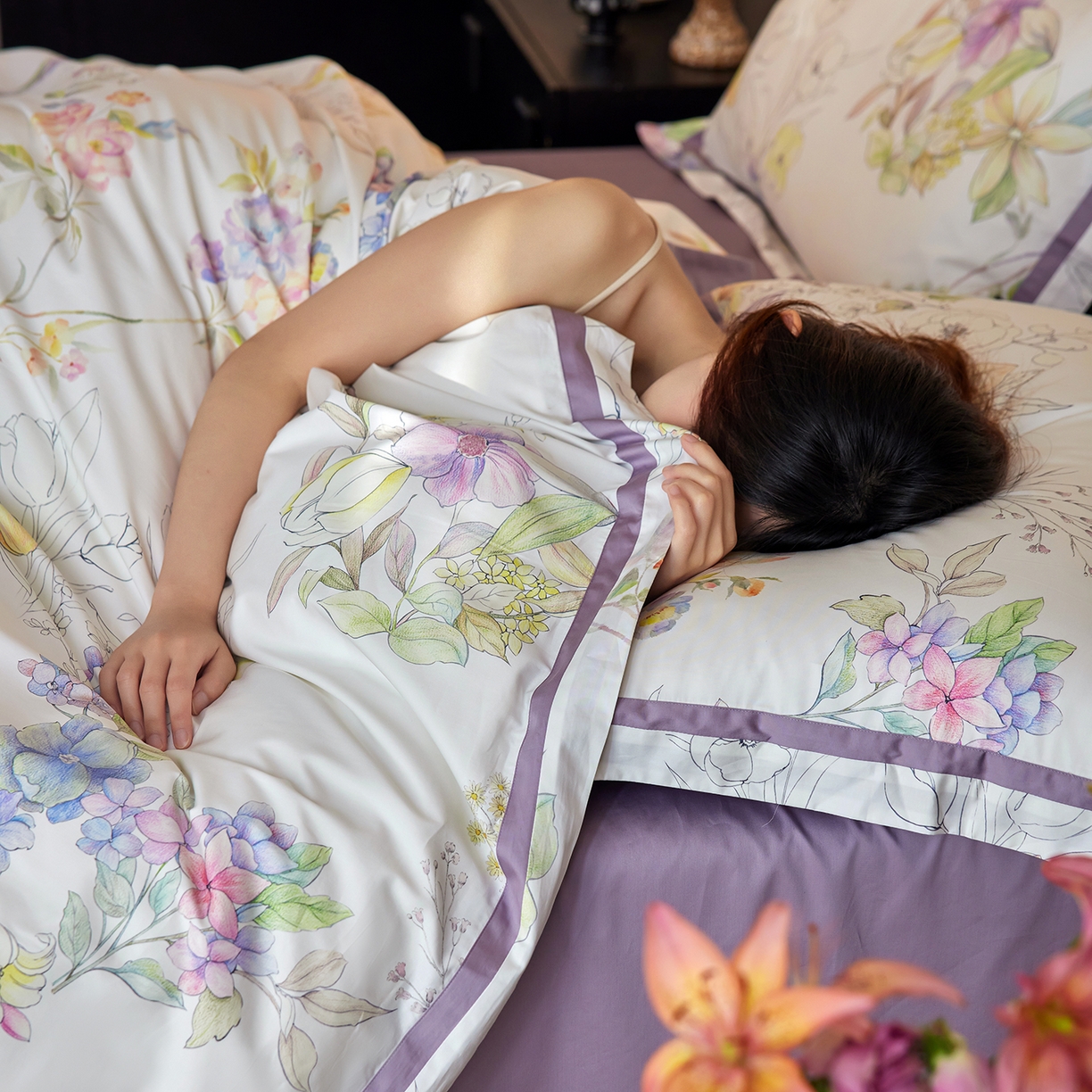 91家纺网 家纺一手货源 找家纺 轩和家居 2025新款轻奢A类70S长绒棉纯棉印花四件套-第二组 兰萱