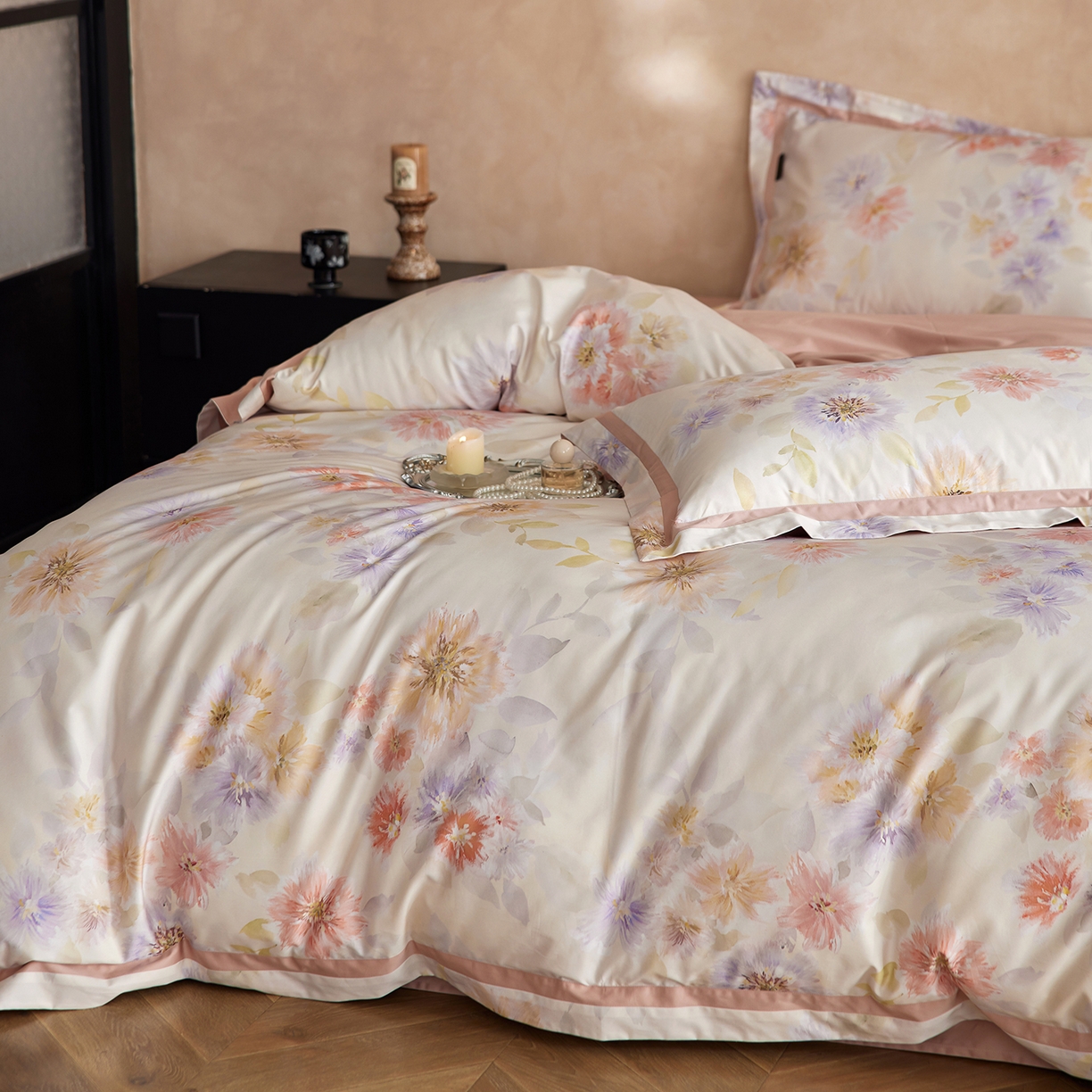 91家纺网 家纺一手货源 找家纺 轩和家居 2025新款轻奢A类70S长绒棉纯棉印花四件套-第二组 烟洛