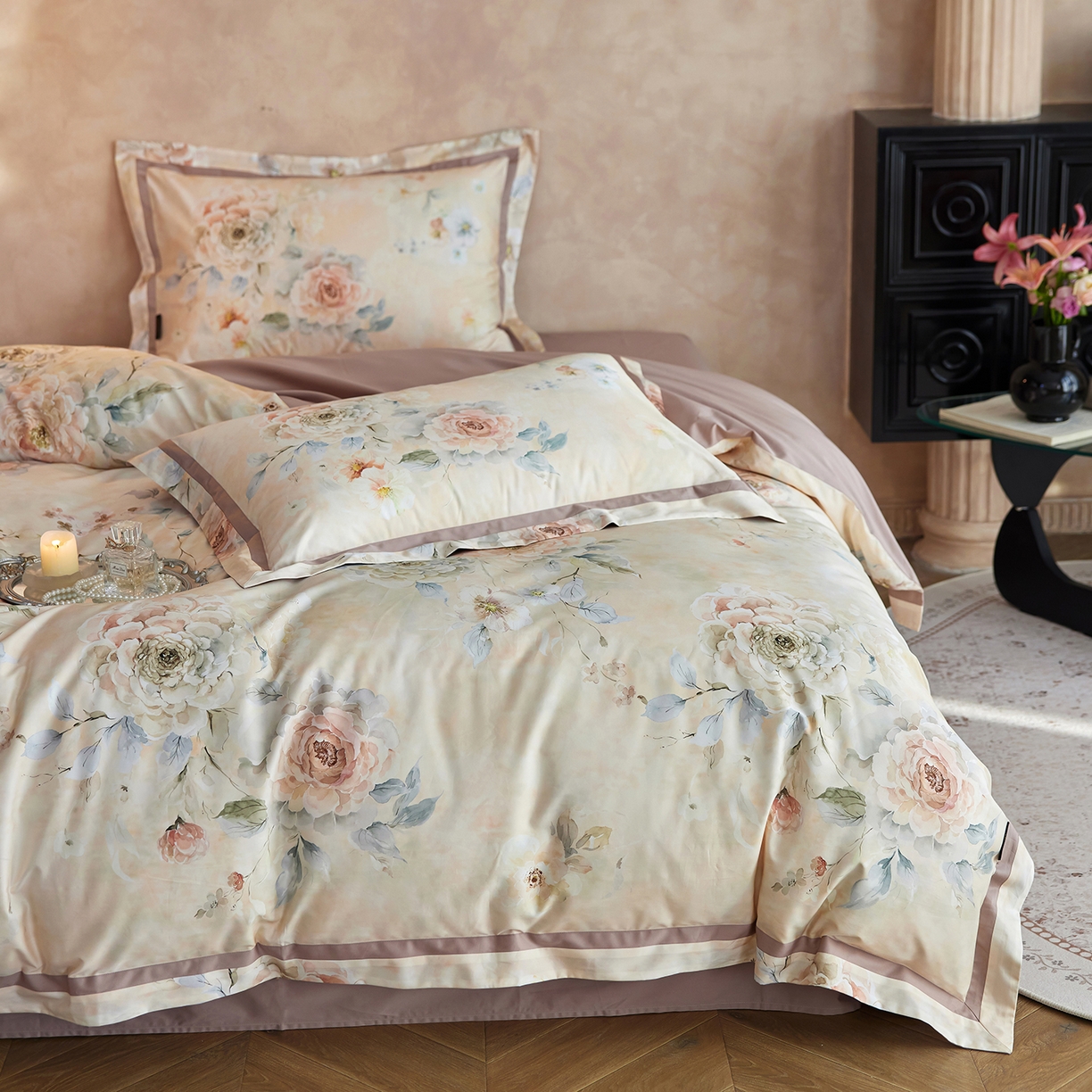 91家纺网 家纺一手货源 找家纺 轩和家居 2025新款轻奢A类70S长绒棉纯棉印花四件套-第二组 云裳