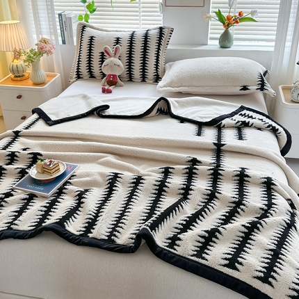 91家纺网 家纺一手货源 找家纺 悦织湾家纺 2025新款黑白阳离子云锦绒复合多功能毛毯休闲盖毯绒毯毯子跨境专供 节节高