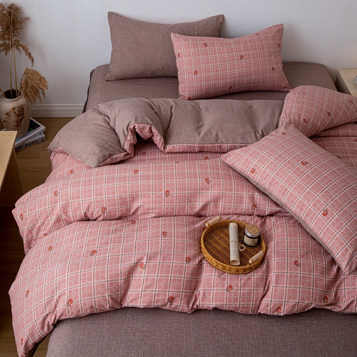 91家纺网 家纺一手货源 找家纺 芯贝儿 2025秋冬新品加厚原麻复古风亚麻皱皱双层纱水洗m四件套 秋恋--红