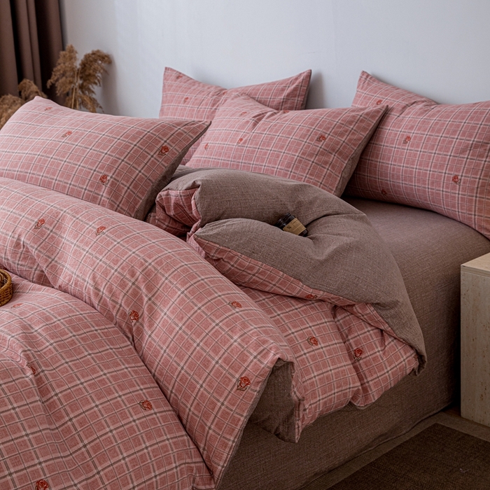 91家纺网 家纺一手货源 找家纺 芯贝儿 2025秋冬新品加厚原麻复古风亚麻皱皱双层纱水洗m四件套 秋恋--红