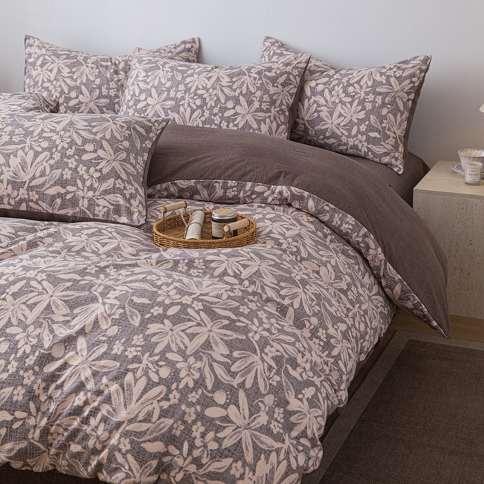 91家纺网 家纺一手货源 找家纺 芯贝儿 2025秋冬新品加厚原麻复古风亚麻皱皱双层纱水洗m四件套 苍梧