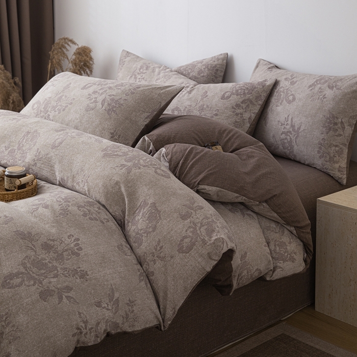 91家纺网 家纺一手货源 找家纺 芯贝儿 2025秋冬新品加厚原麻复古风亚麻皱皱双层纱水洗m四件套 风木槿-咖