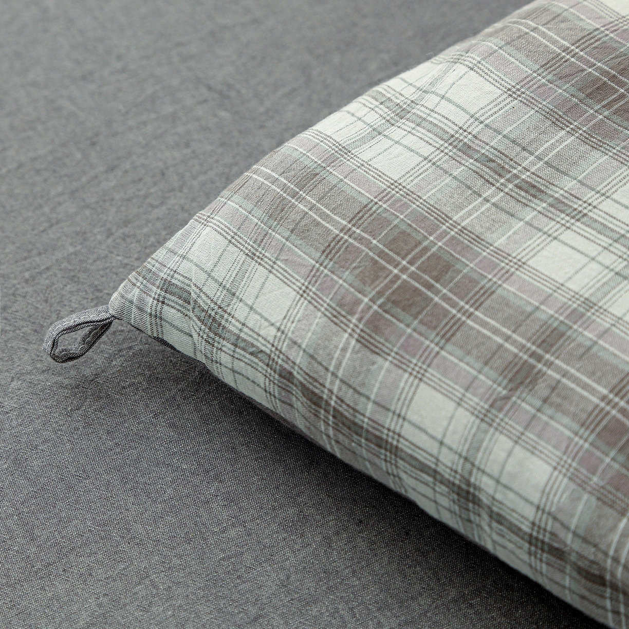 91家纺网 家纺一手货源 找家纺 牛魔王家居 2025新款水洗棉格子冬被春秋被纤维被被子 艾琳-灰