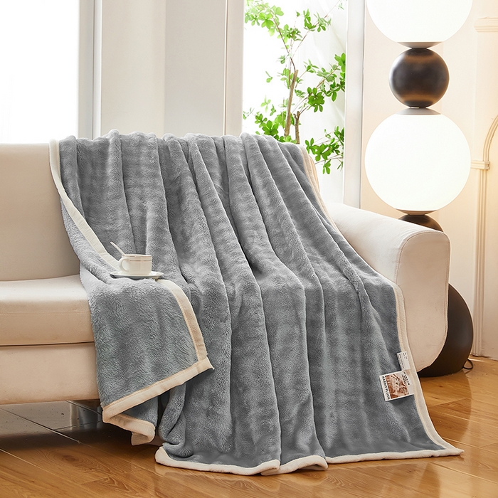 91家纺网 家纺一手货源 找家纺 七里香 2025新款A类跨境外贸托卡斯兔毛绒牛奶绒毛毯泡泡毯多功能盖毯 泡泡毯-浅灰