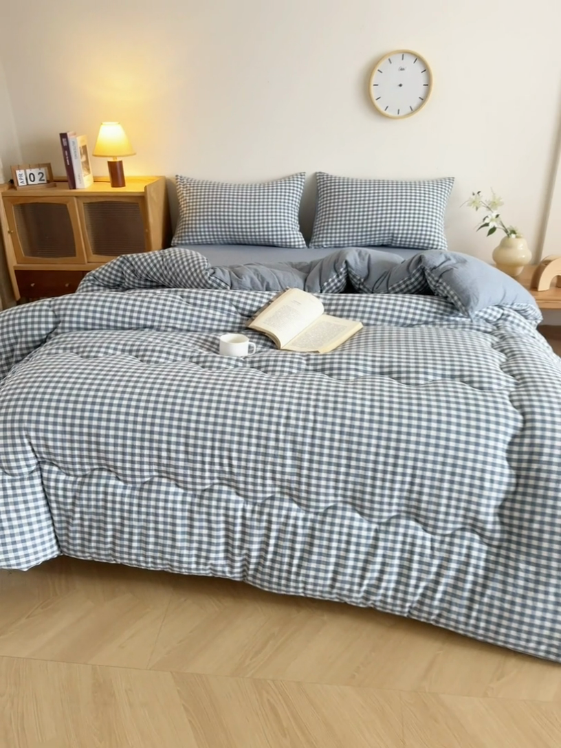 91家纺网 家纺一手货源 找家纺 牛魔王家居 2025新款水洗棉格子冬被春秋被纤维被被子 蓝小格