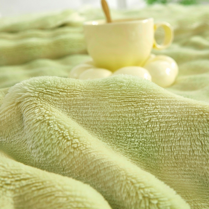 91家纺网 家纺一手货源 找家纺 肖恩毯业 2025新款托斯卡纳兔毛绒炫彩毛毯泡泡绒牛奶绒毯沙发盖毯跨境专供外贸出口可定制尺寸量大可谈 炫彩果绿