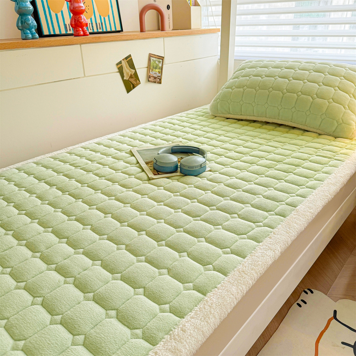 91家纺网 家纺一手货源 找家纺 雯豆家纺 雯豆2025冬季新品牛奶绒床垫床护垫学生上下铺床褥子纯色绒垫子牛奶绒床褥-薄荷绿