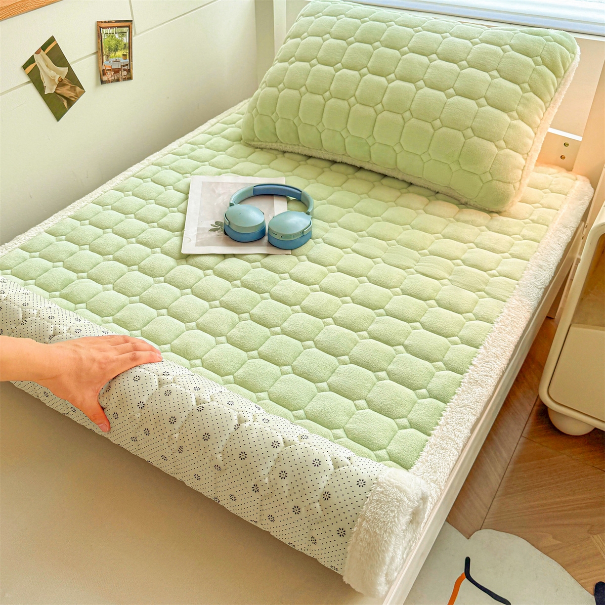 91家纺网 家纺一手货源 找家纺 雯豆家纺 雯豆2025冬季新品牛奶绒床垫床护垫学生上下铺床褥子纯色绒垫子牛奶绒床褥-薄荷绿