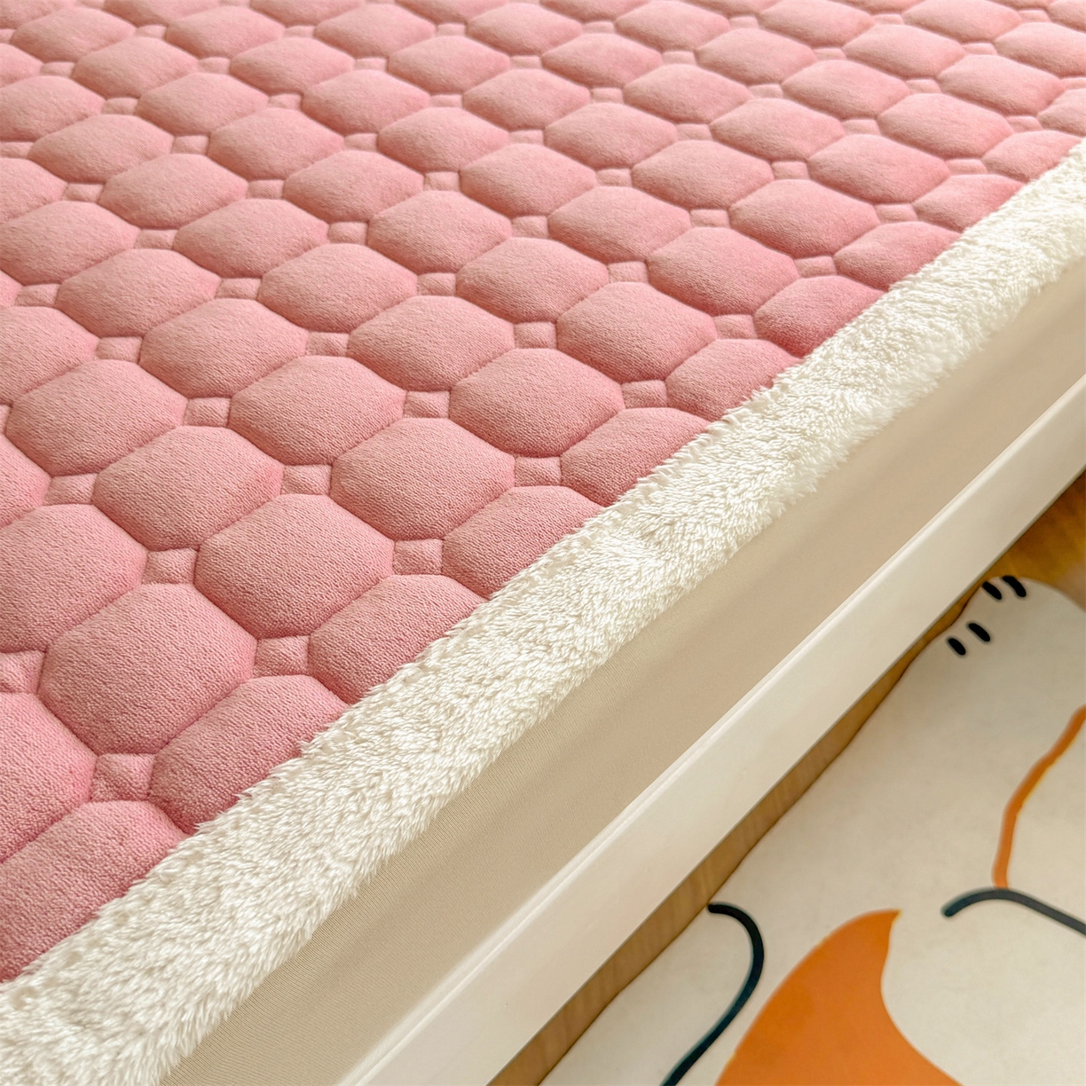 91家纺网 家纺一手货源 找家纺 雯豆家纺 雯豆2025冬季新品牛奶绒床垫床护垫学生上下铺床褥子纯色绒垫子牛奶绒床褥-格调粉