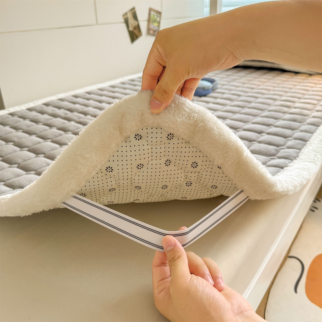 91家纺网 家纺一手货源 找家纺 雯豆家纺 雯豆2025冬季新品牛奶绒床垫床护垫学生上下铺床褥子纯色绒垫子牛奶绒床褥-深空灰