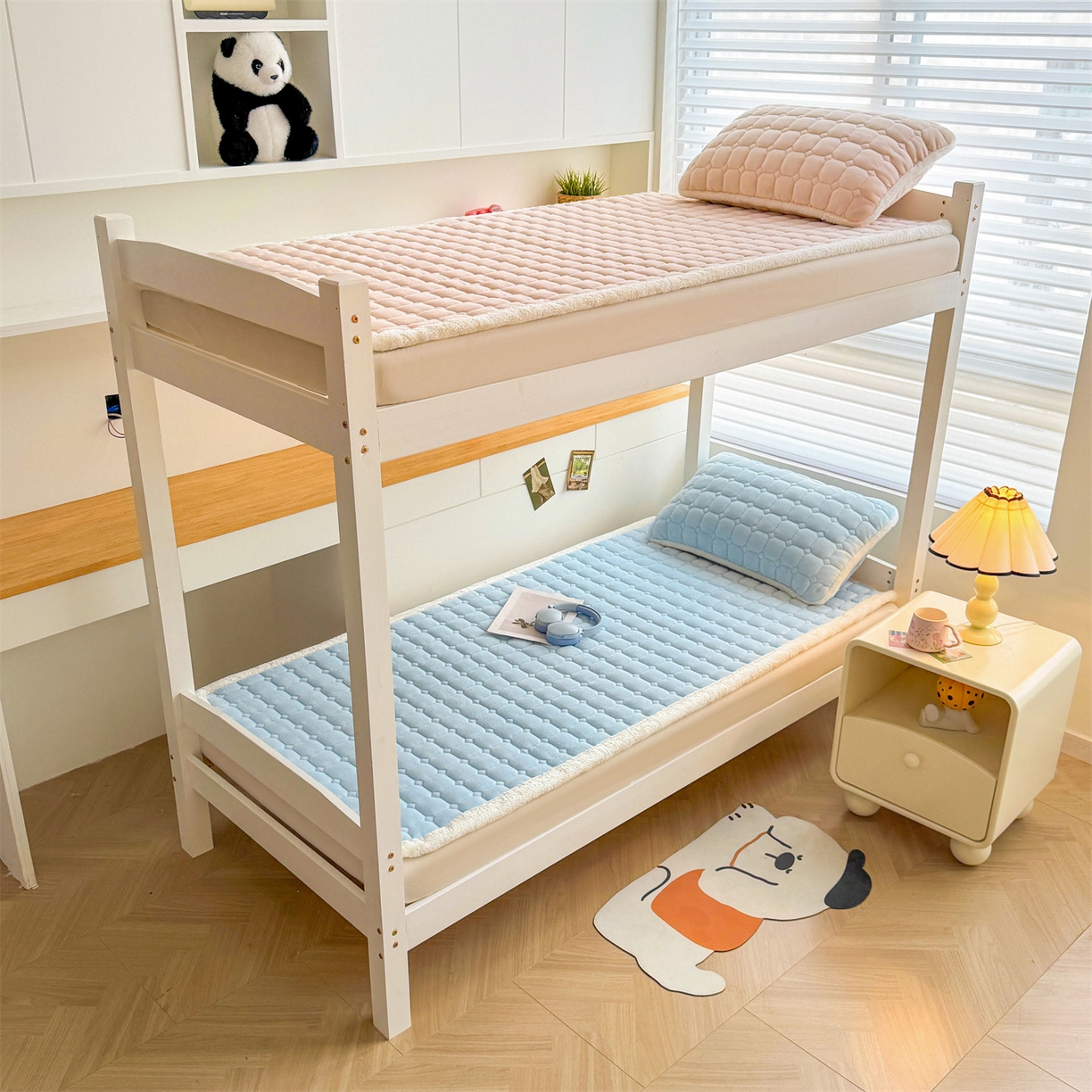 91家纺网 家纺一手货源 找家纺 雯豆家纺 雯豆2025冬季新品牛奶绒床垫床护垫学生上下铺床褥子纯色绒垫子牛奶绒床褥-天蓝