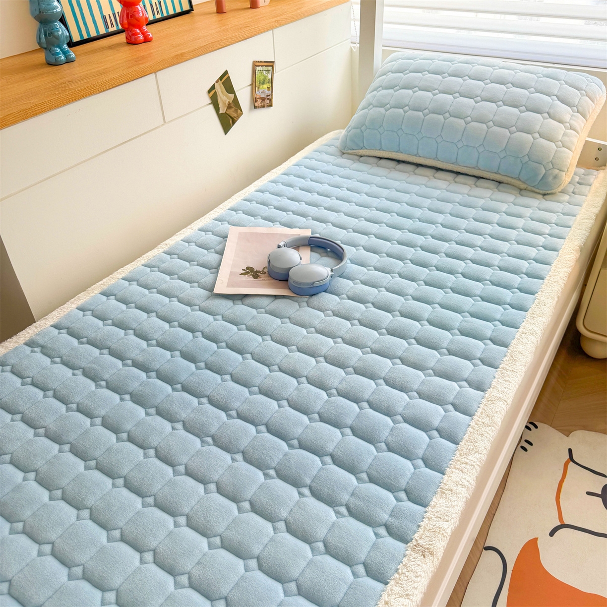 91家纺网 家纺一手货源 找家纺 雯豆家纺 雯豆2025冬季新品牛奶绒床垫床护垫学生上下铺床褥子纯色绒垫子牛奶绒床褥-天蓝