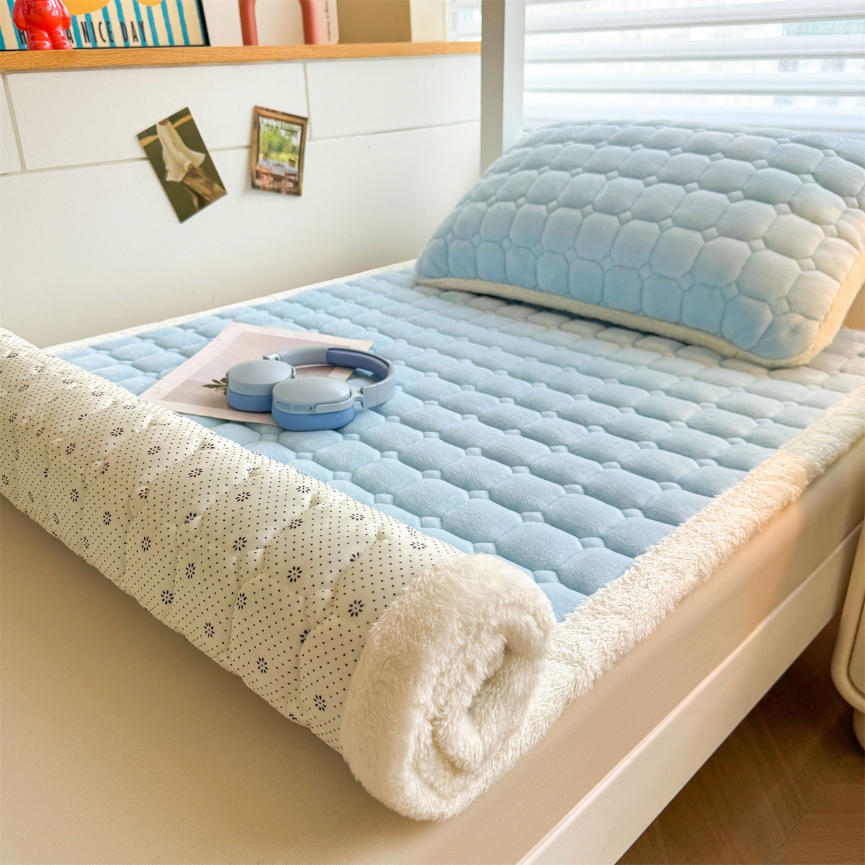 91家纺网 家纺一手货源 找家纺 雯豆家纺 雯豆2025冬季新品牛奶绒床垫床护垫学生上下铺床褥子纯色绒垫子牛奶绒床褥-天蓝