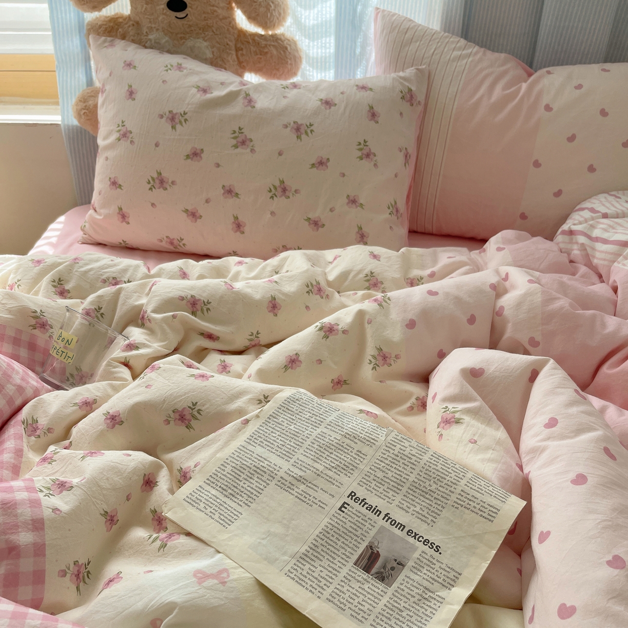 91家纺网 家纺一手货源 找家纺 轻奢坊 2025新款原创少女心拼布风数码印花水洗棉四件套 粉桃夭夭