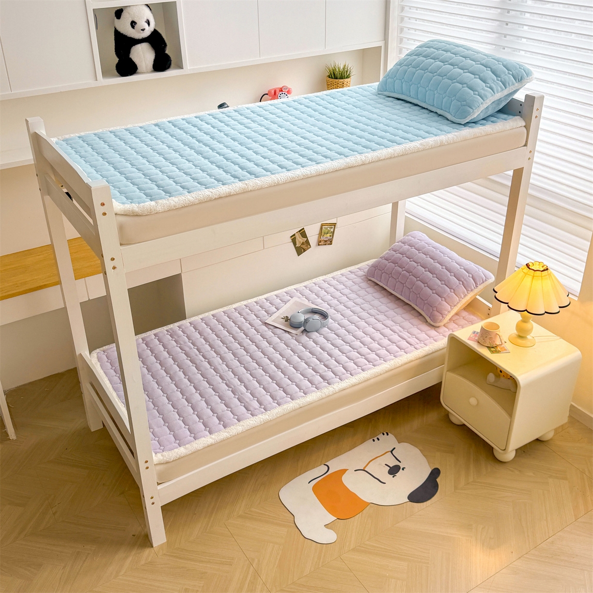 91家纺网 家纺一手货源 找家纺 雯豆家纺 雯豆2025冬季新品牛奶绒床垫床护垫学生上下铺床褥子纯色绒垫子牛奶绒床褥-雪青