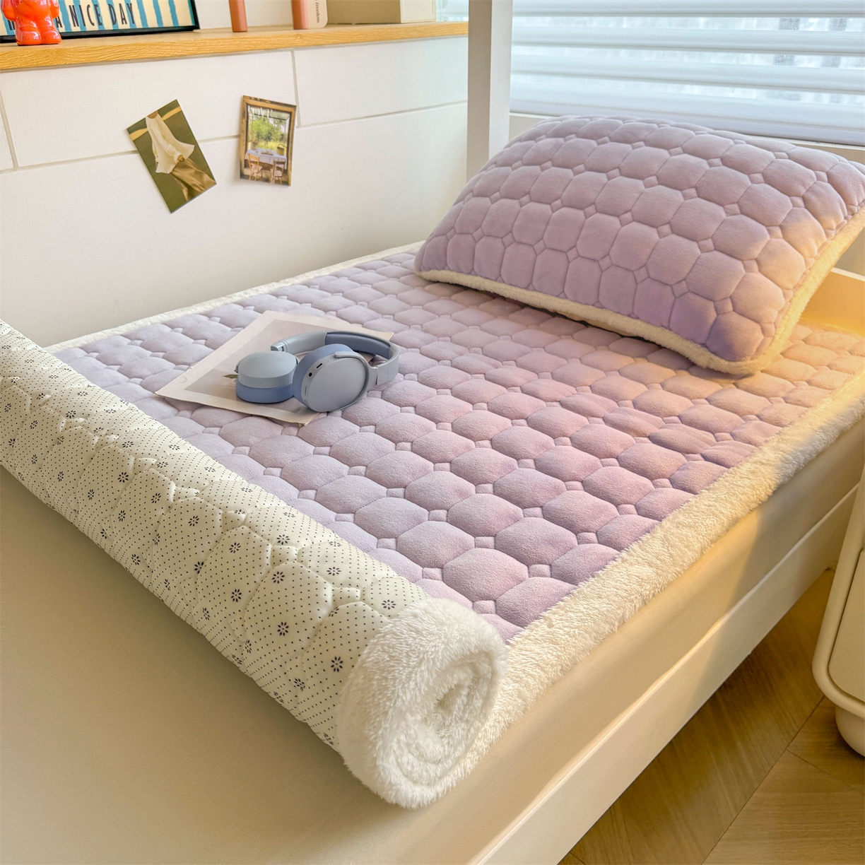 91家纺网 家纺一手货源 找家纺 雯豆家纺 雯豆2025冬季新品牛奶绒床垫床护垫学生上下铺床褥子纯色绒垫子牛奶绒床褥-雪青